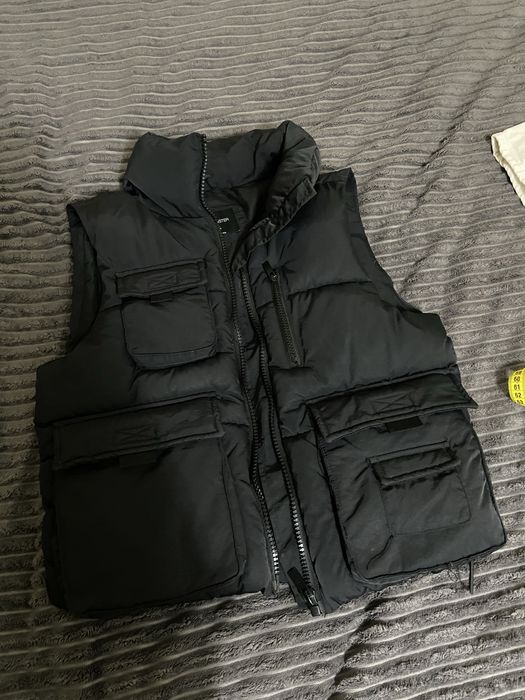 Жилетка чорна хс