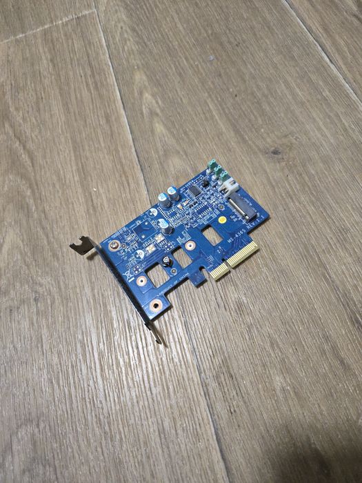 Адаптер M.2 NVMe to PCIe 3.0 x4