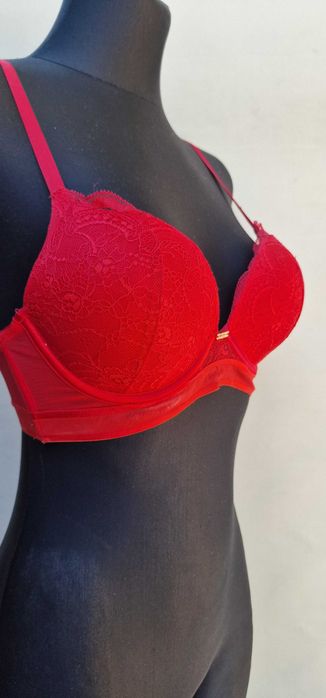 Seksowny czerwony stanik push up ponętny 85 B