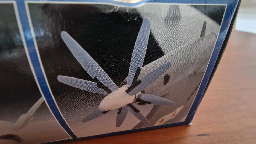 Modelismo Kit Ekranoplan A90 Orljonok 1:144, miniatura