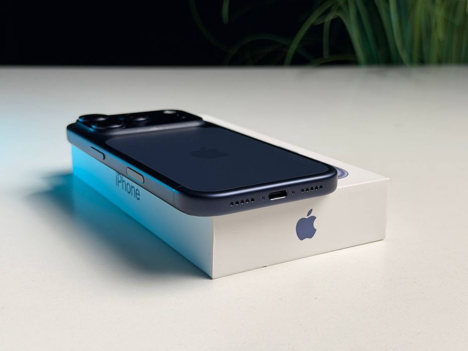 iPhone 17 pro max 256   E-sim батарея 100%