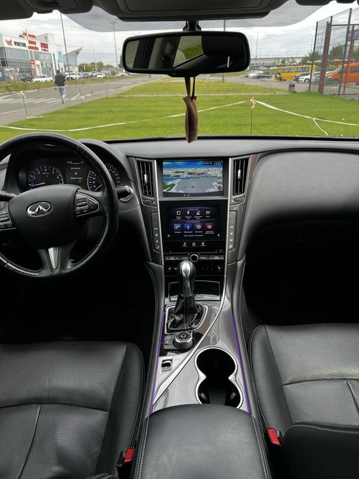 Infiniti Q50 2.0t