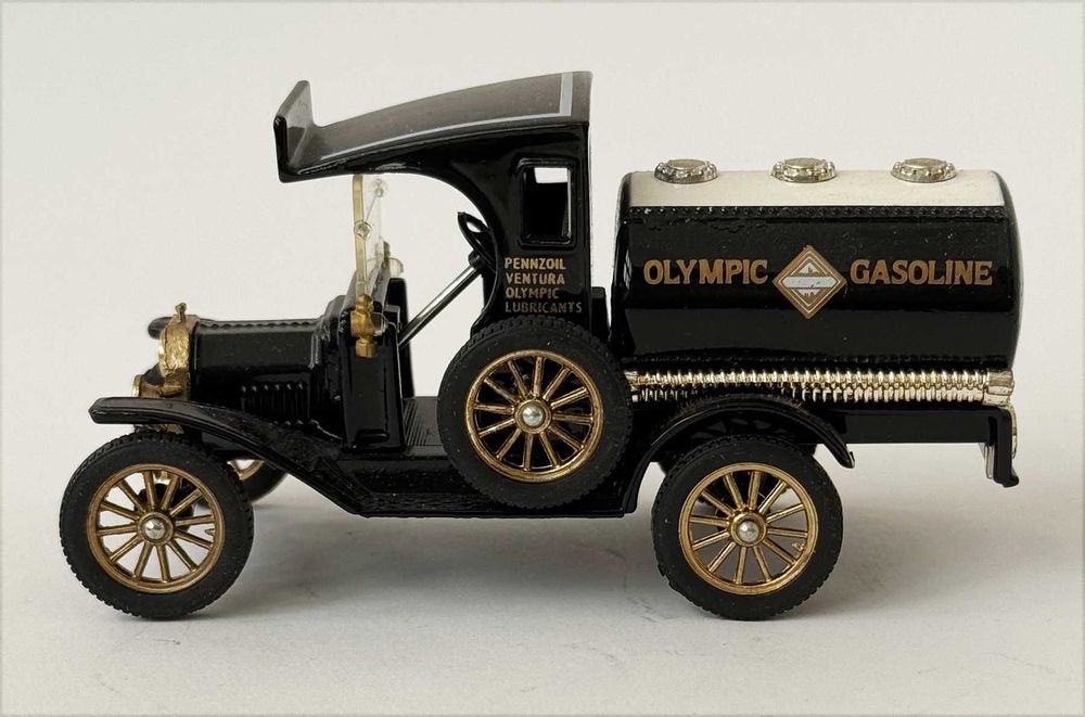 Corgi Classics_FORD Model T Tanker. Ref. C864/2. Escala 1:43. Completo e como novo.