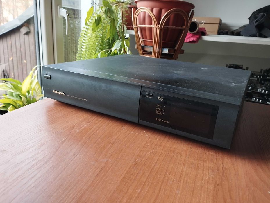 Magnetowid odtwarzacz VHS Panasonic NV-J35HQ