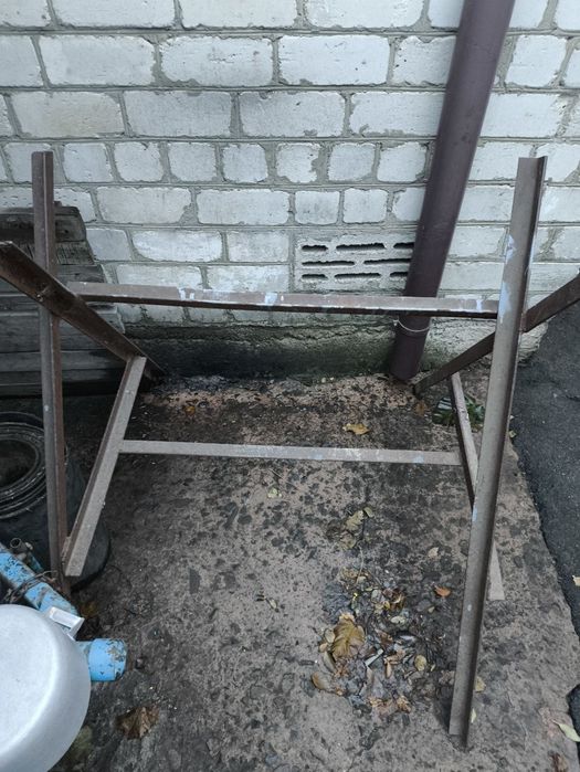 Продам стенд (козел) для резания бревен