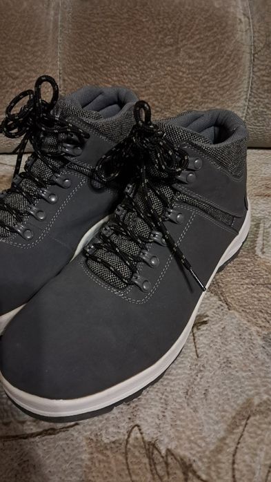 Чоловічі черевики Vty