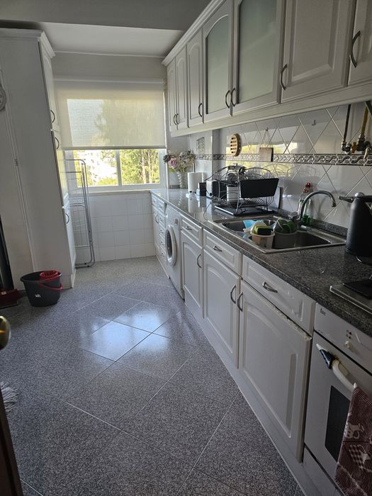 Aluguer quarto RESTELO