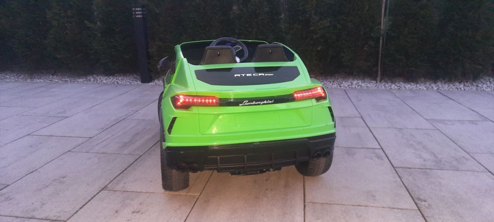 Dla dziecka autko na akumulator.Auto Lamborghini,4x4. Akumulator 18ah