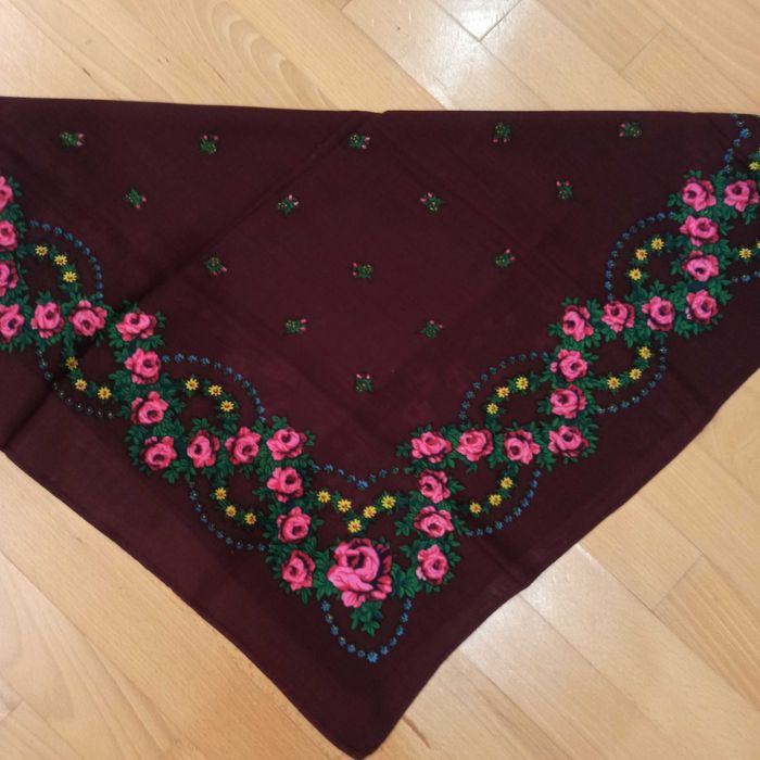 Хустки шерстяні , напівшерстяні нові