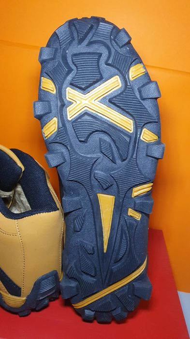 Buty nowe męskie trekkingowe ocieplane rozmiar 45