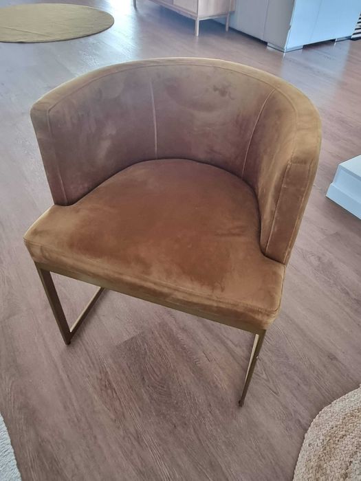 Cadeirao de jantar como novo