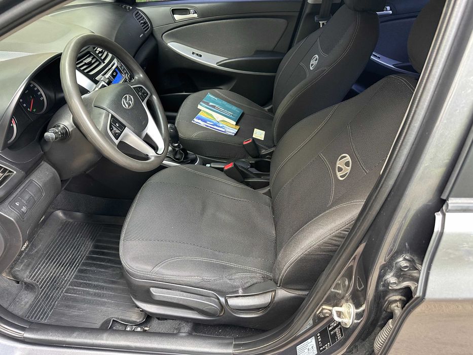 Hyundai Accent 2013