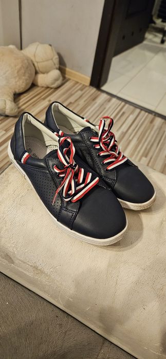 Buty granstowe skora 39