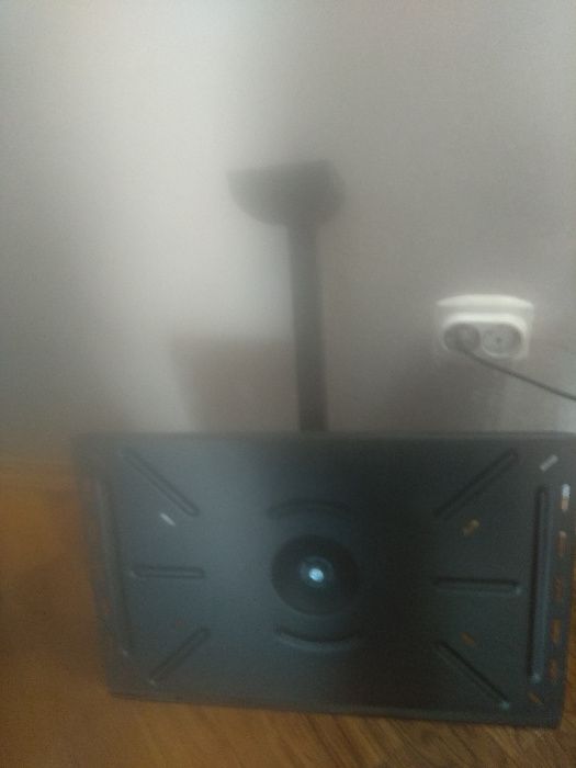 Продам подставку под телевизор крепление на стене