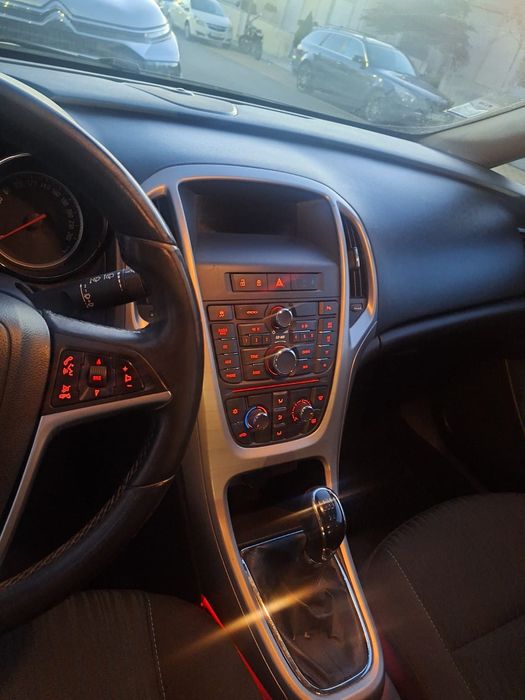 Opel Astra enjoy 1.3
