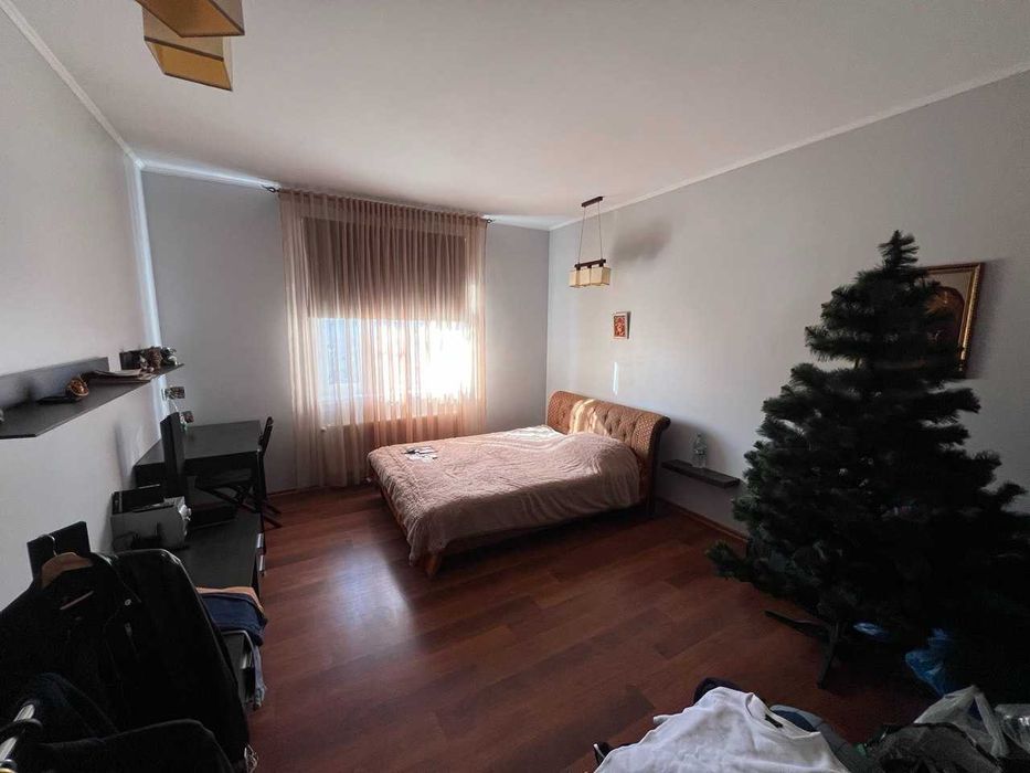 Дом для семьи в центре