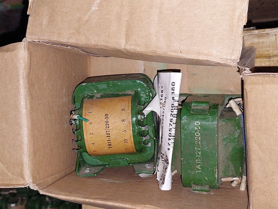 Трансформаторы різні: ТА, ТАН, ТН, ТС, ТВ, ТП, ТОТ, ТПП, ТУМ, ТВС.