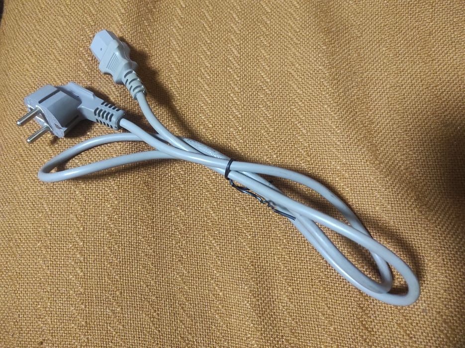 Мережевий кабель живлення для комп"ютера, монітора і т.п.