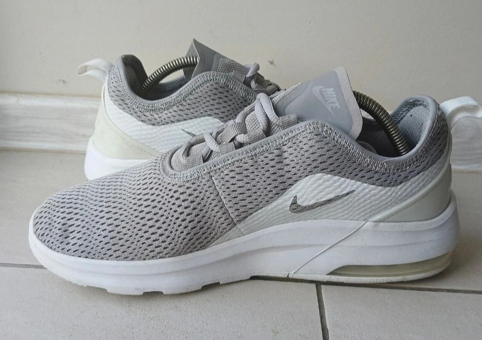 Nike Air Max Motion 2 sportowe męskie r. 42 lekkie!