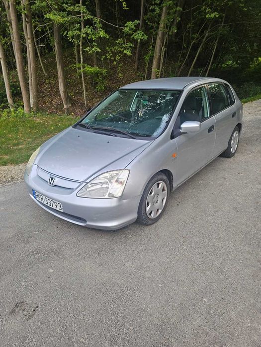 Honda Civic VII hatchback rok 2002 1.6 benzyna