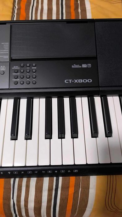 Teclado Casio CT-X800 – 61 Teclas – Em Excelentes Condições
