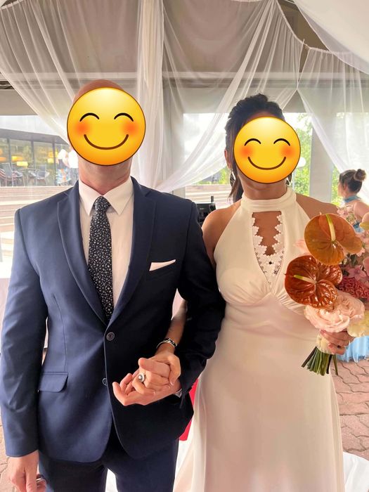 Suknia Ślubna z dopinanym trenem