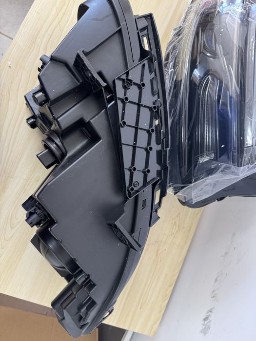 Dodge Charger 2014-2023 р , передні фари