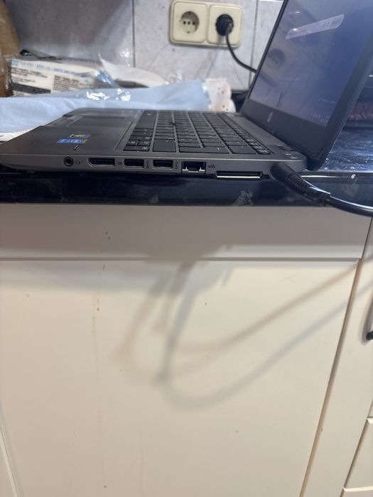 Vendo portátil HP Elitebook 820 G2