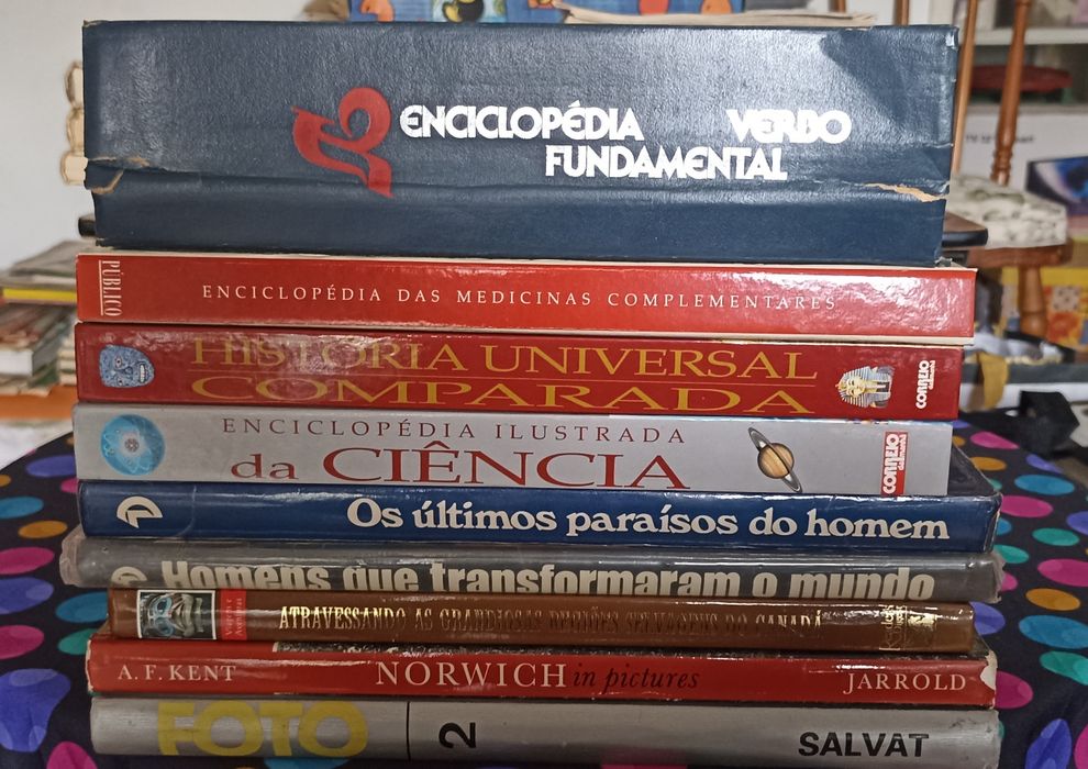 Livros técnicos, clássicos e enciclopédias