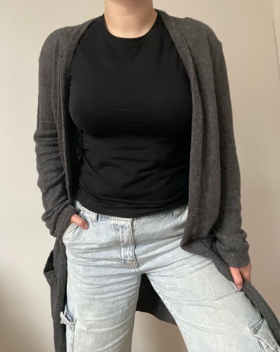 Szary długi kardigan