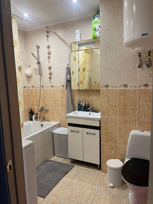 Продам 2х комнатную квартиру, 70 м.  Хлебодарское