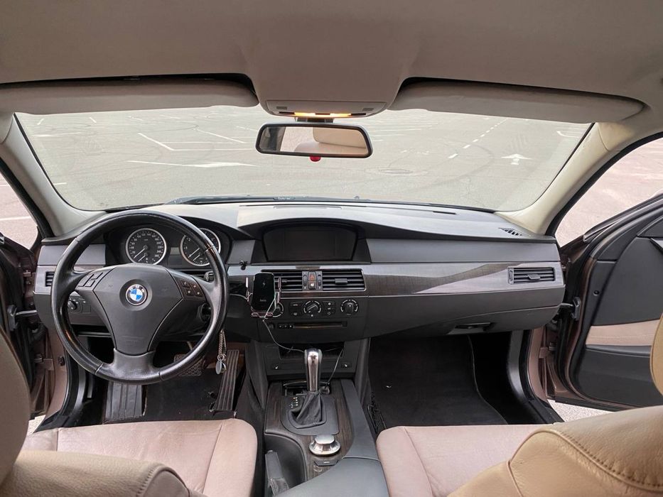 Bmw 520i (5 series)