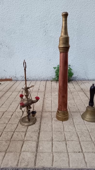 Vários artigos muito antigos