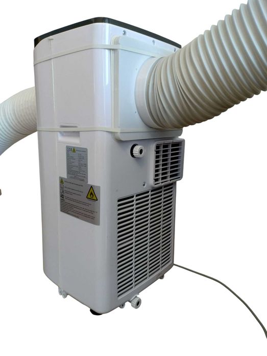 Adapter klimatyzatora dwururowy na zewnątrz balkon taras