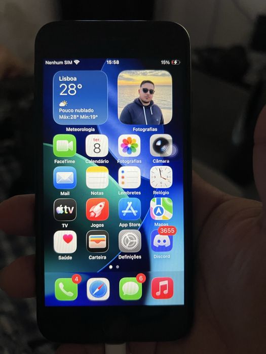 iPhone SE (2020)