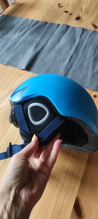 Kask na narty niebieski