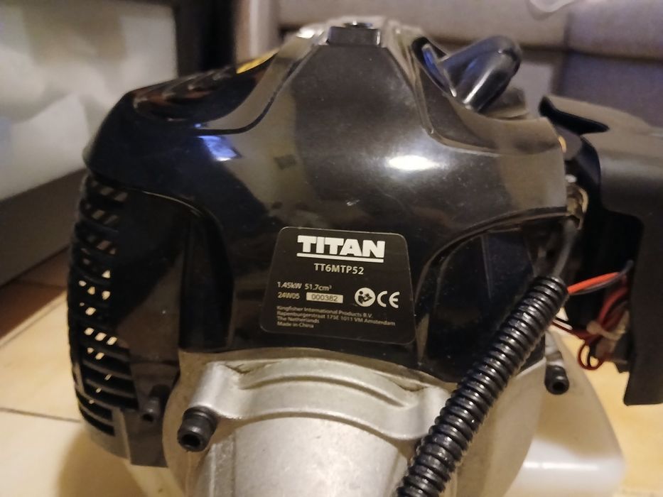 Roçadora titan praticamente nova