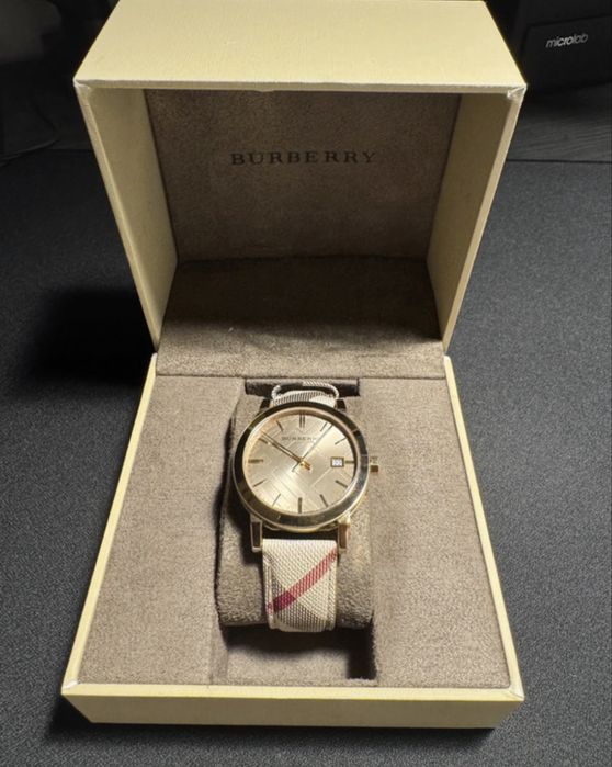 Piękny zegarek Burberry BU9026 swiss made, sapphire crystal