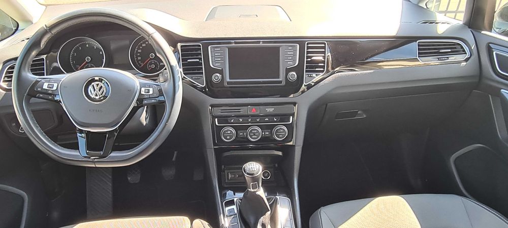 Volkswagen Golf Sportsvan R-line, Highline