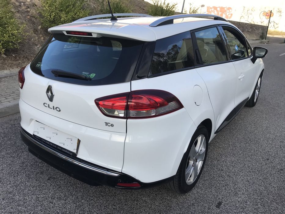 Renault Clio Sport Tourer  0,9 Nacional Gasolina — photo 5