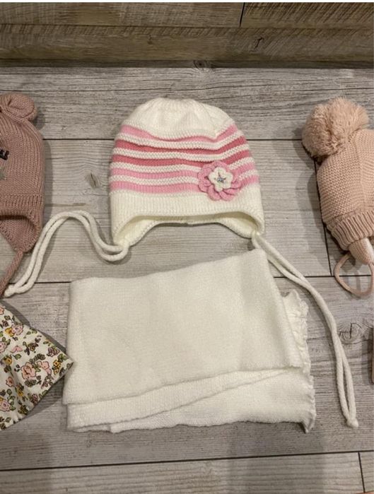 Шапка з вушками на флісі для дівчинки