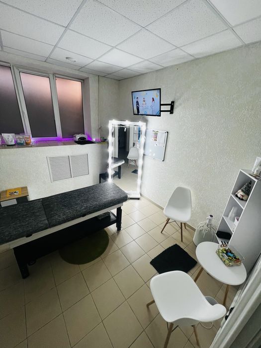 сдам кабинет ресницы/массаж/перманент аренда Армейская(Незалежності)