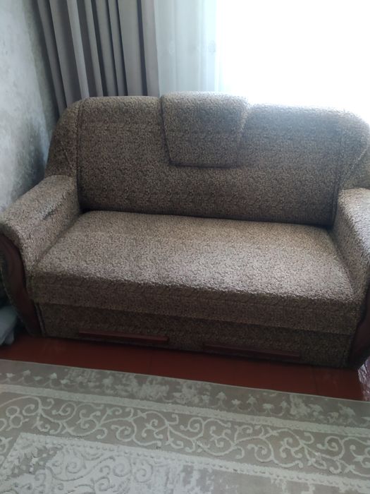 Продам розкладний диван