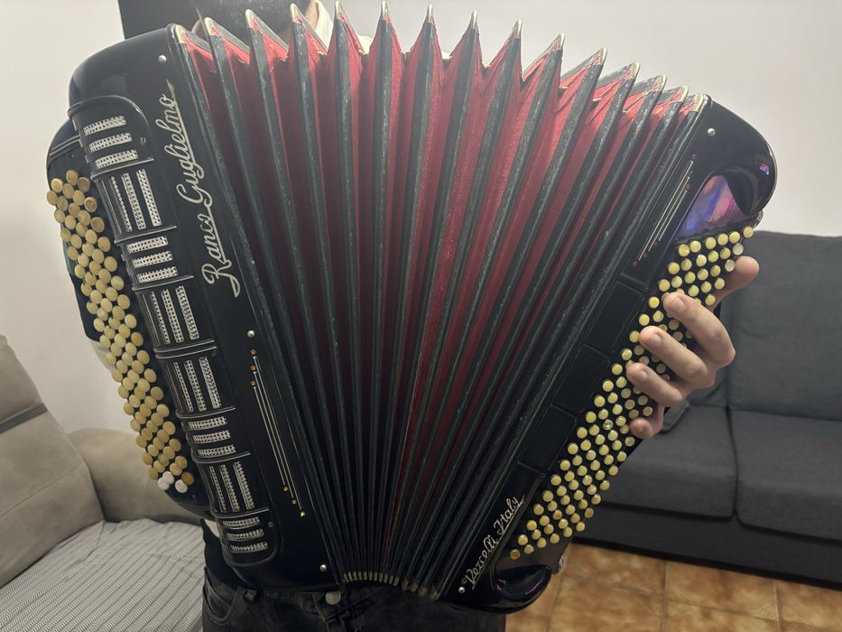 Acordeon Ranco Guglielmo 4 voz, 120 baixos