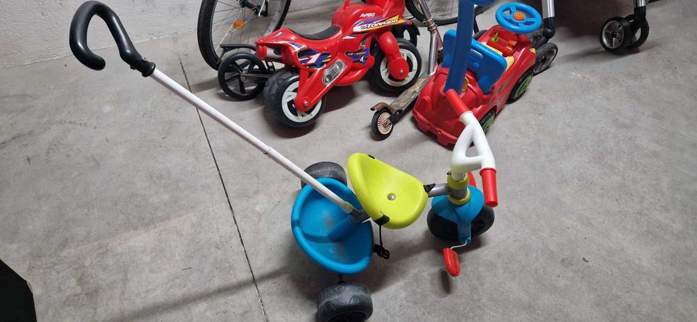 Bicicletas, triciclo crianca!