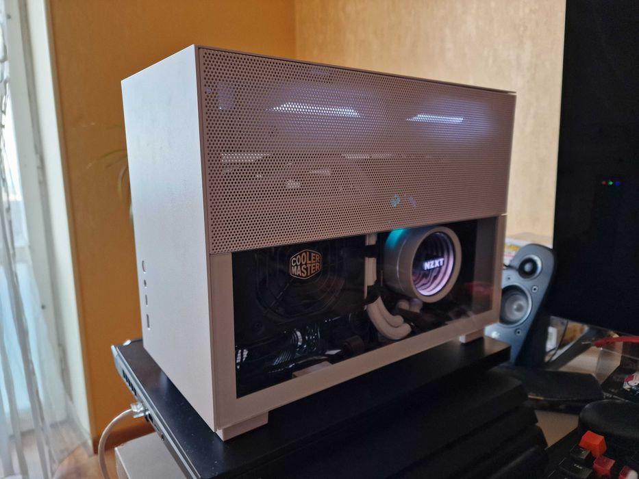 Корпус Mini-ITX Lian Li Q58 White (білий)