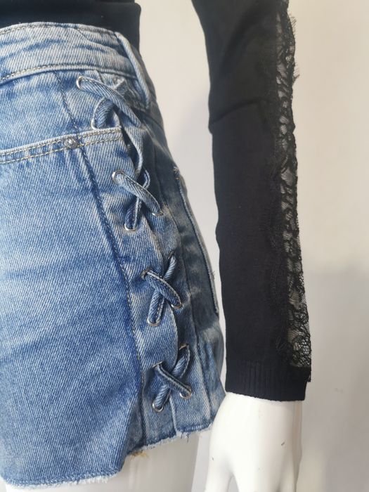 Nowe oryginalne spodenki jeansowe Guess 26 S