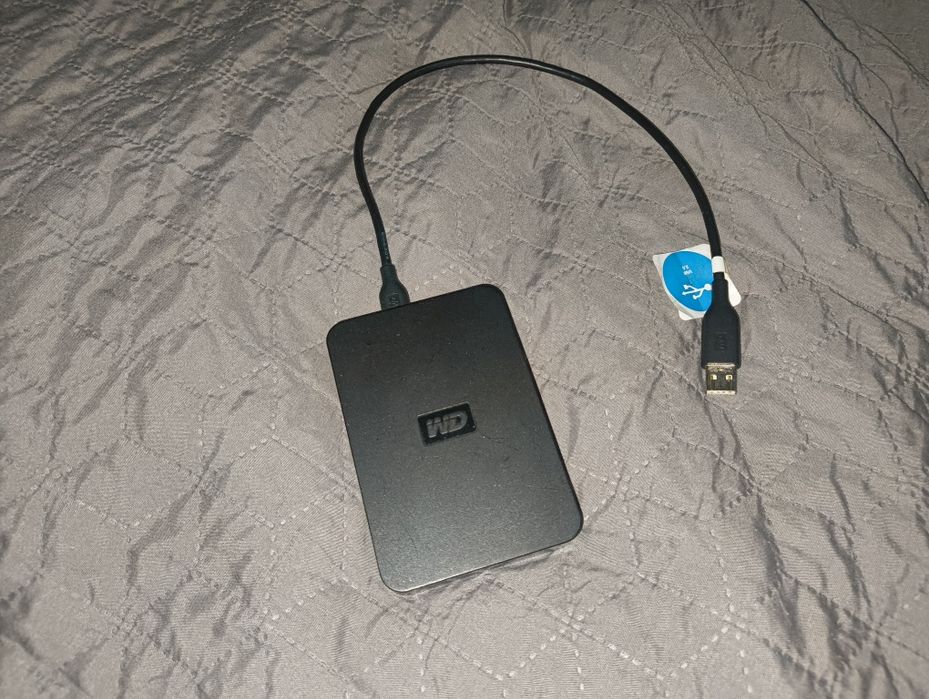 Внешний жесткий диск Western Digital Elements Portable 500 GB USB 2.0