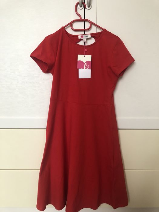 Новое красное платье