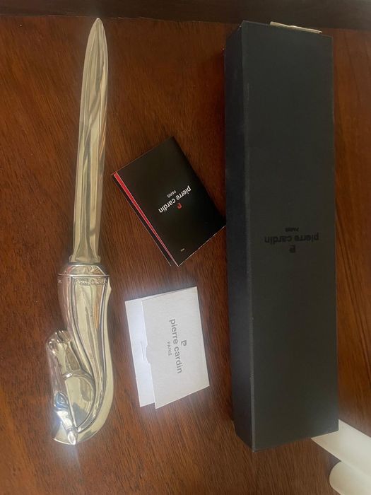 Abre cartas pierre cardin